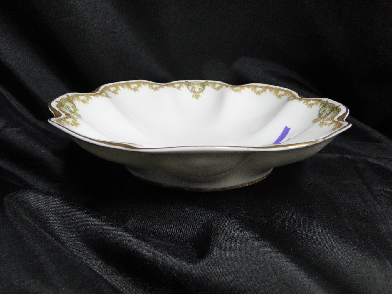 Haviland (Limoges) Schleiger 290, Green Chain: Scalloped Serving Bowl, As Is