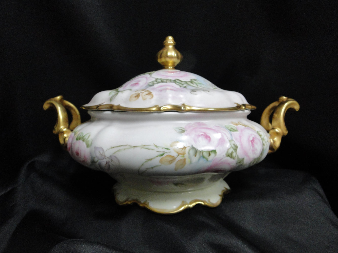 Hutschenreuther Sylvia Handpainted Roses: Serving Bowl w/ Lid & Handles