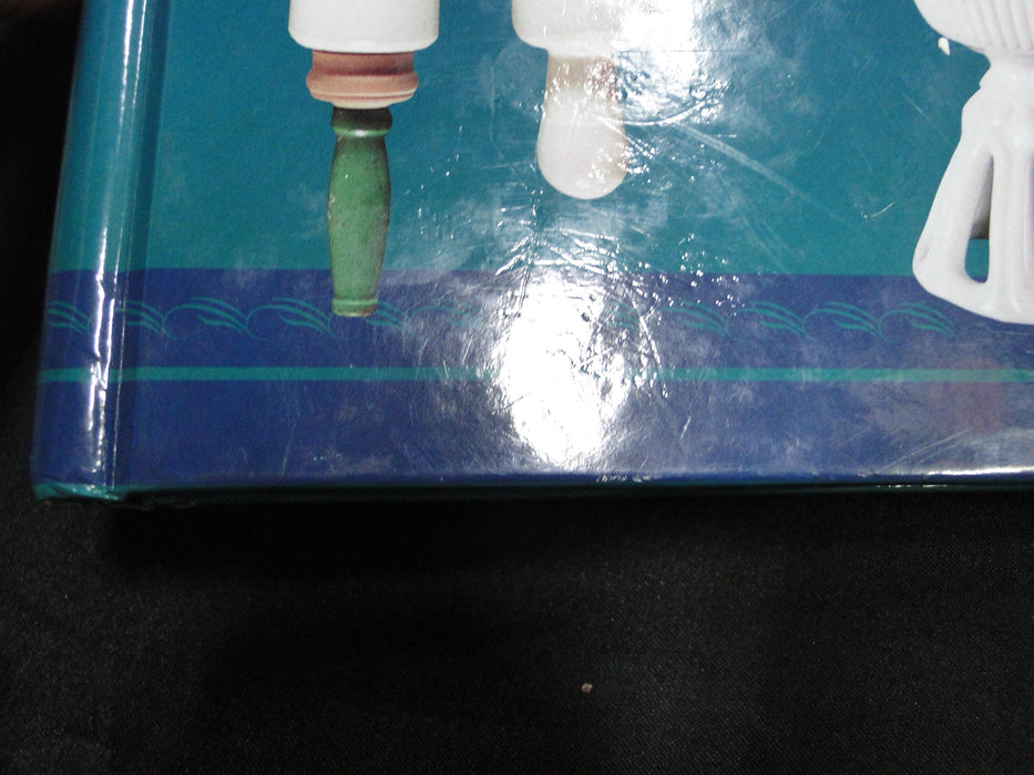 Collector's Encyclopedia of Milk Glass by Betty & Bill Newbound