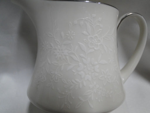 Noritake Affection, 7192, White Flowers: Creamer / Cream Pitcher, 4" Tall