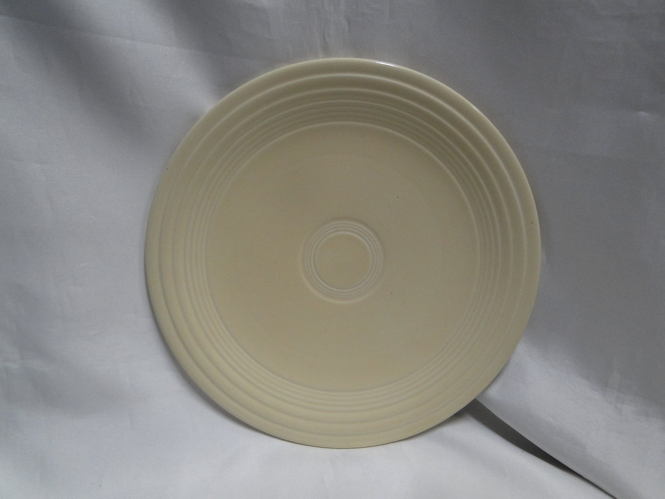 Homer Laughlin Fiesta (Old): Old Ivory Luncheon Plate, 9 1/2"