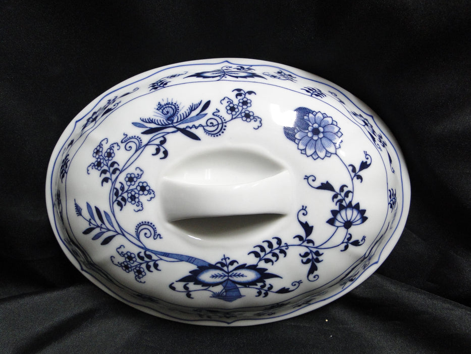 Blue Danube, Blue Onion: Oval Casserole & Lid, 9 1/2" x 7" x 4 3/4", 1.5 Quart