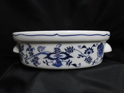 Blue Danube, Blue Onion: Oval Casserole & Lid, 9 1/2" x 7" x 4 3/4", 1.5 Quart
