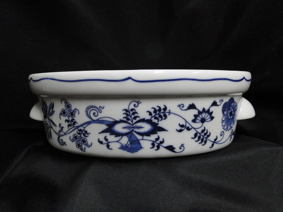 Blue Danube, Blue Onion: Oval Casserole & Lid, 9 1/2" x 7" x 4 3/4", 1.5 Quart