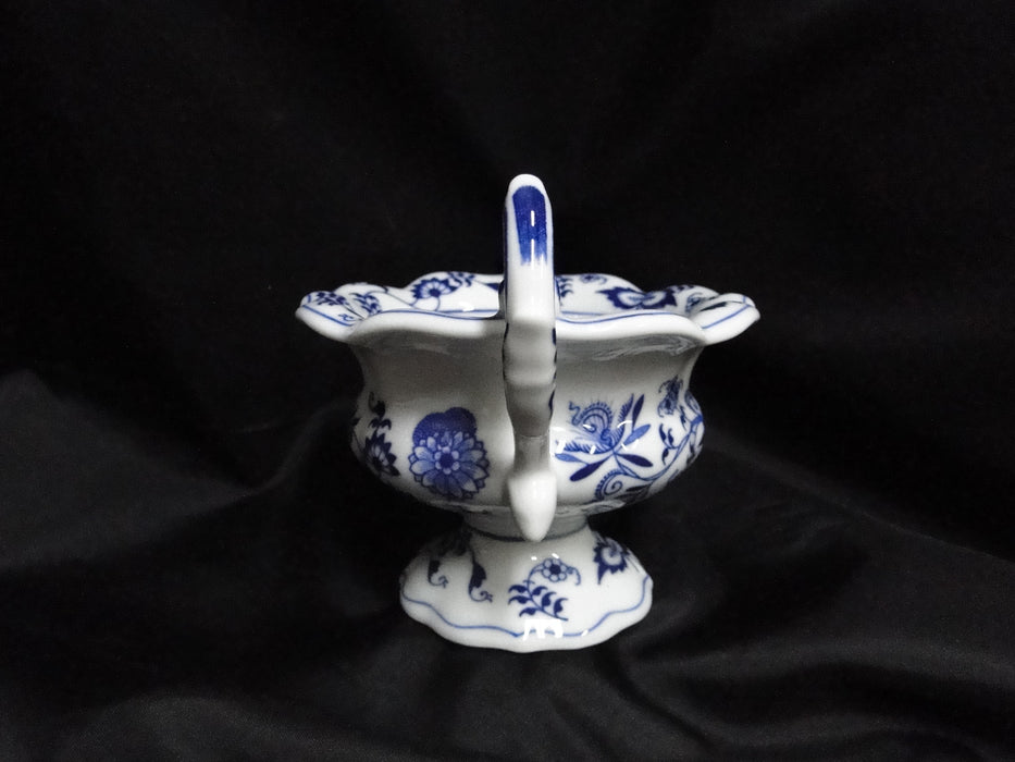 Blue Danube, Blue Onion: Mayonnaise Bowl & Lid, 5 1/2" Tall