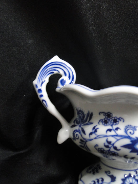 Blue Danube, Blue Onion: Mayonnaise Bowl & Lid, 5 1/2" Tall