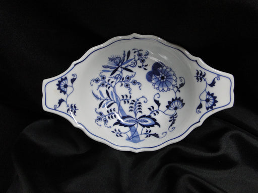 Blue Danube, Blue Onion: Bowl w/ Lug Handles, 8 1/2" x 5 1/2" x 2"