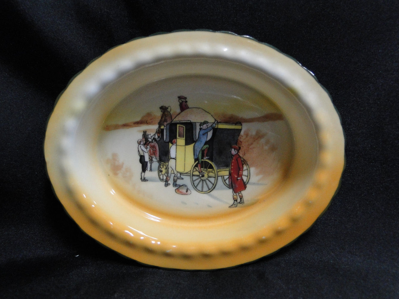 Royal Doulton Coaching Days, Climbing onto a Stagecoach: Nut Bowl, 5 5/8", 16b