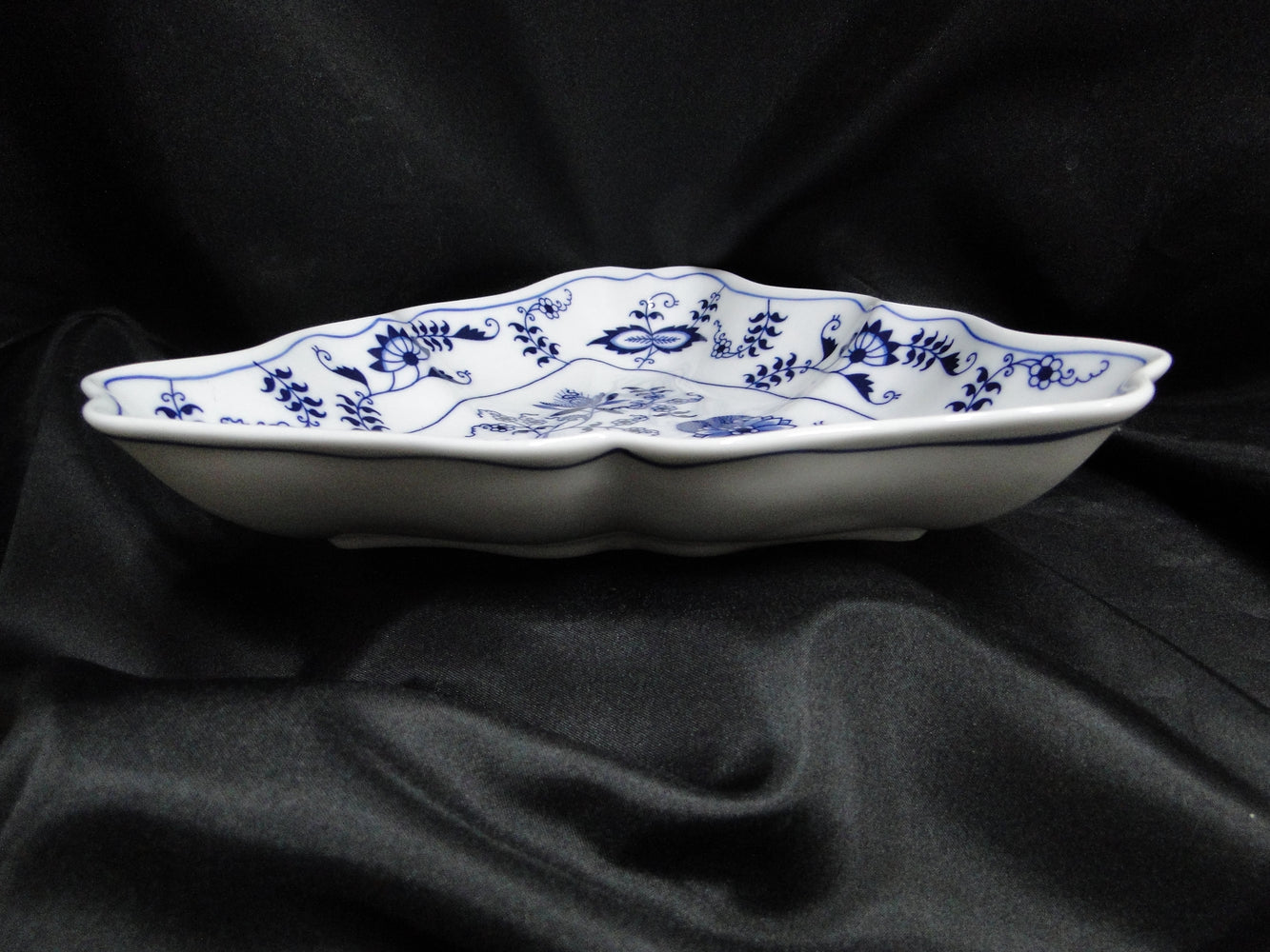 Blue Danube, Blue Onion: Triangular Serving Bowl, 9 1/2" x 2" Tall