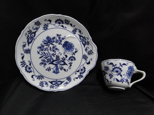 Blue Danube, Blue Onion: Snack Plate & Cup Set (s), 8 1/4" x 7 78" Plate