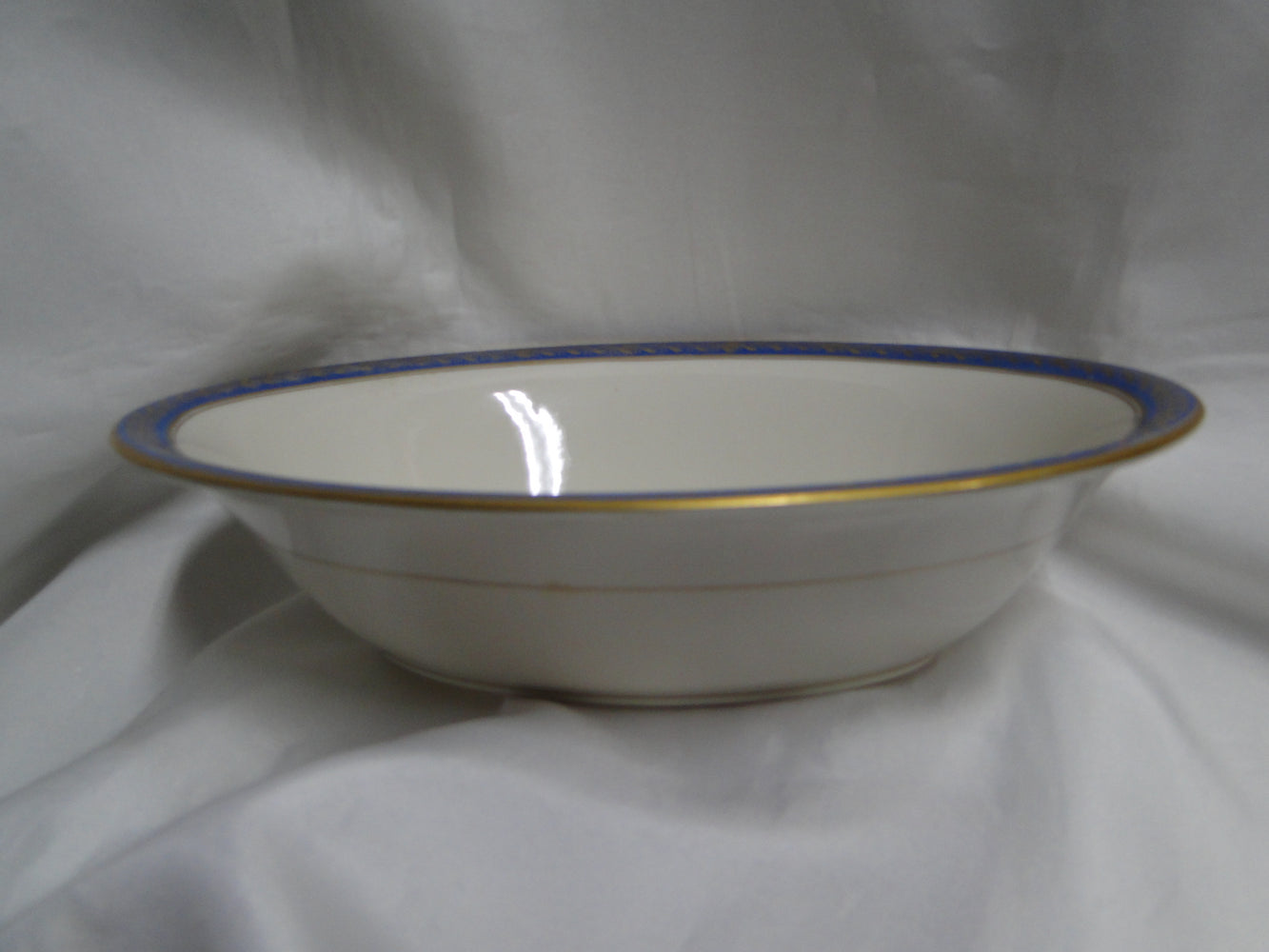 Pickard Josephine Blue, Laurel, Blue Band: Oval Serving Bowl, 9 1/2" x 7"