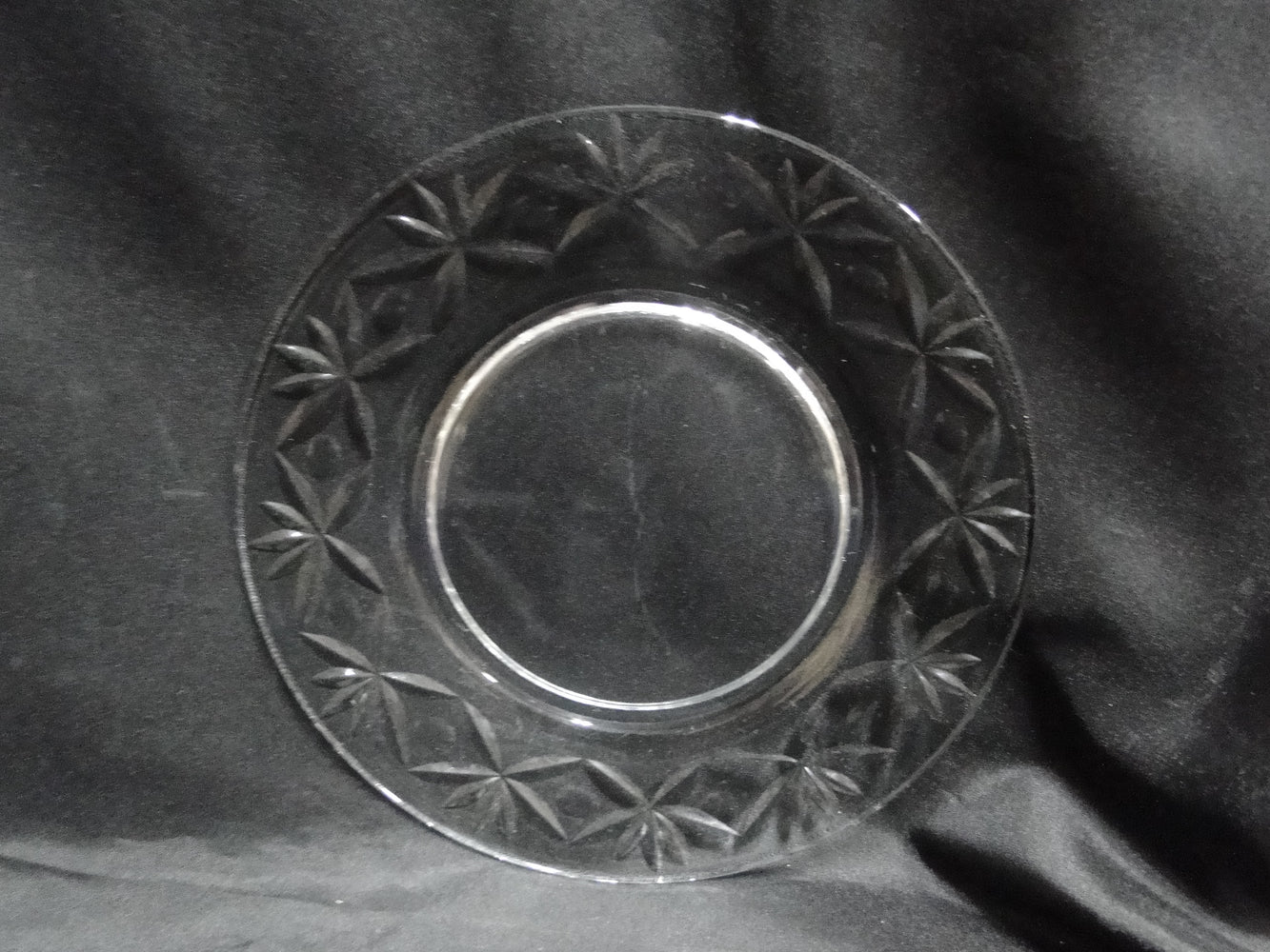 Glastonbury Lotus York, Cut Fans: Luncheon Plate (s), 7 3/4", Scratches