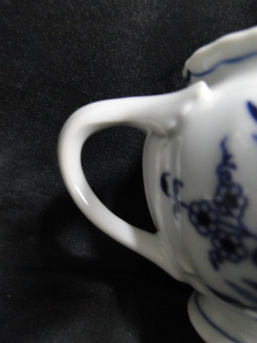 Blue Danube, Blue Onion: Sugar Bowl & Lid, 4 3/4" Tall