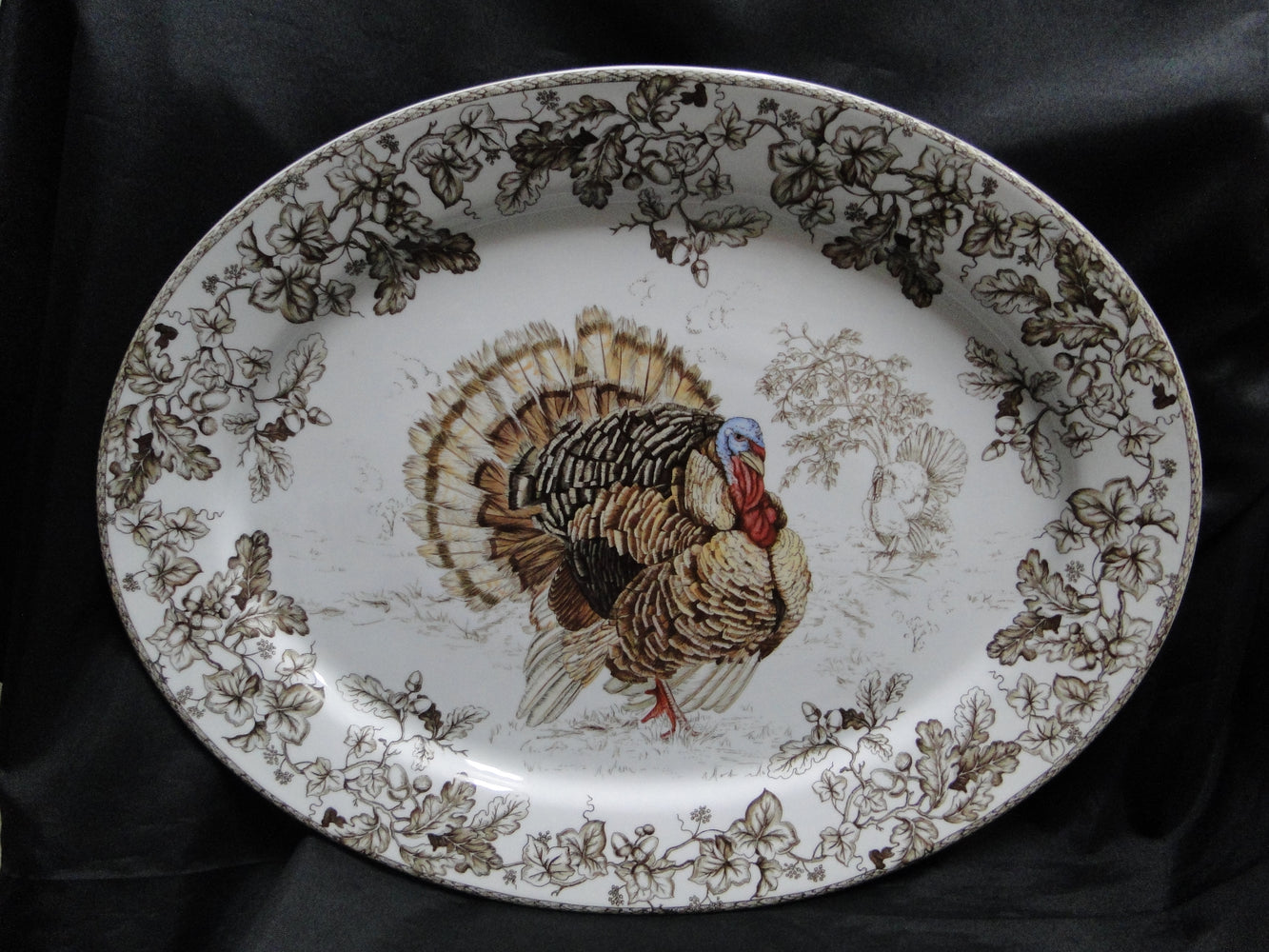 Willams Sonoma Plymouth, Turkey, Vine: Oval Serving Platter, 19" x 14 7/8"