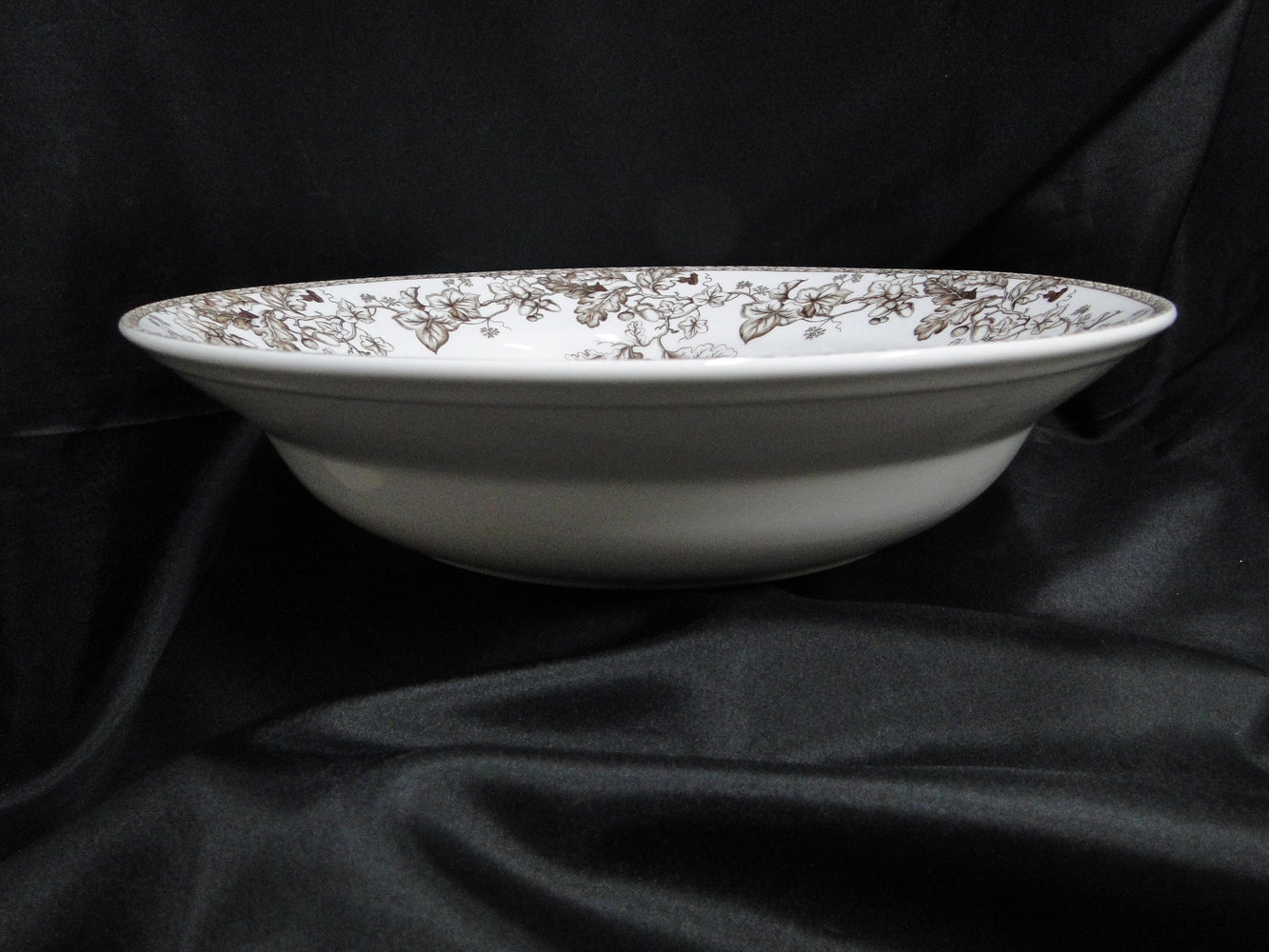 Willams Sonoma Plymouth, Turkey, Vine: Round Serving Bowl, 13 1/8" x 3 1/4"