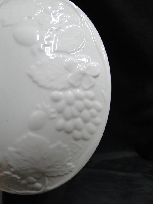 Wedgwood Strawberry and Vine, White, Bone: Round Serving Bowl w/ Lid