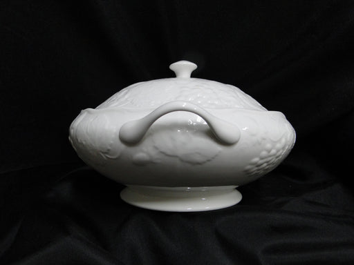 Wedgwood Strawberry and Vine, White, Bone: Round Serving Bowl w/ Lid