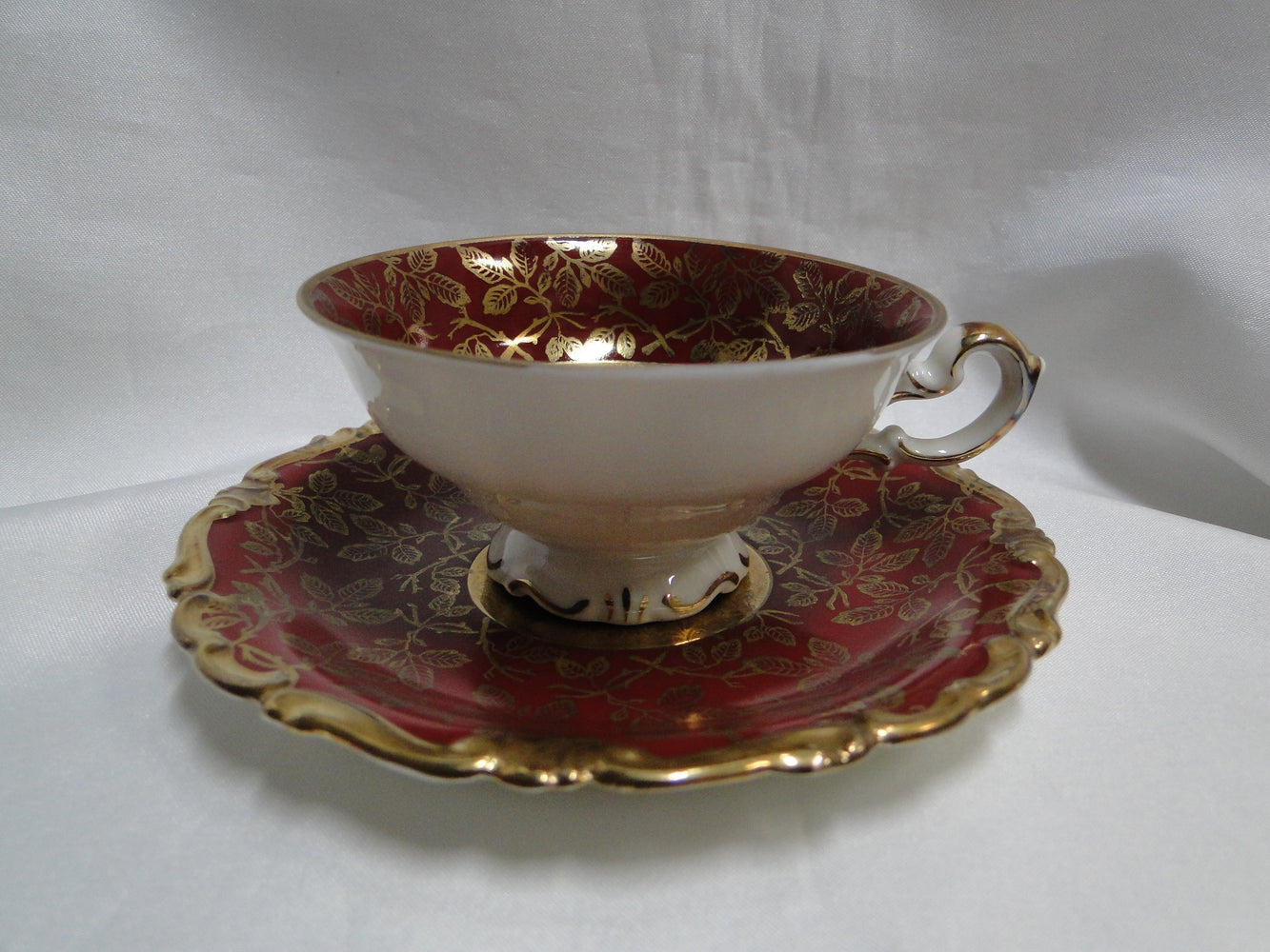 ALKA Burgund, Gold Leaves on Red Band: Demitasse Cup & Saucer Set, 1 3/4"