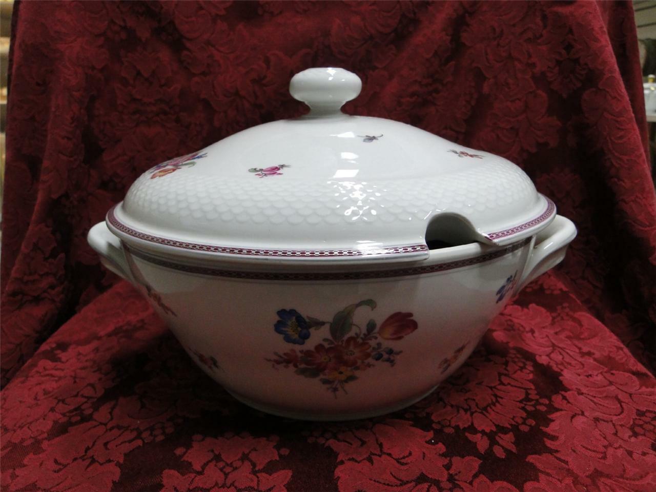 Thomas China 7144, Burgundy & Platinum Band: Tureen, 9 1/2"