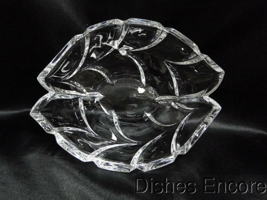 Marquis by Waterford Palma, Clear Scuptured Leaves, No Trim: Oval Bowl, 7" x 6"