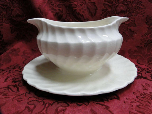 Myott Staffordshire Olde Chelsea, Cream w/ Swirl: Gravy Boat, Crazing