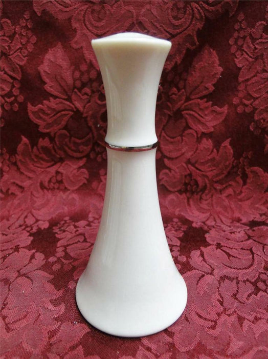 Lenox Baronet Collection, Gold Trim: Pepper Shaker, 4 3/4", 7 Holes