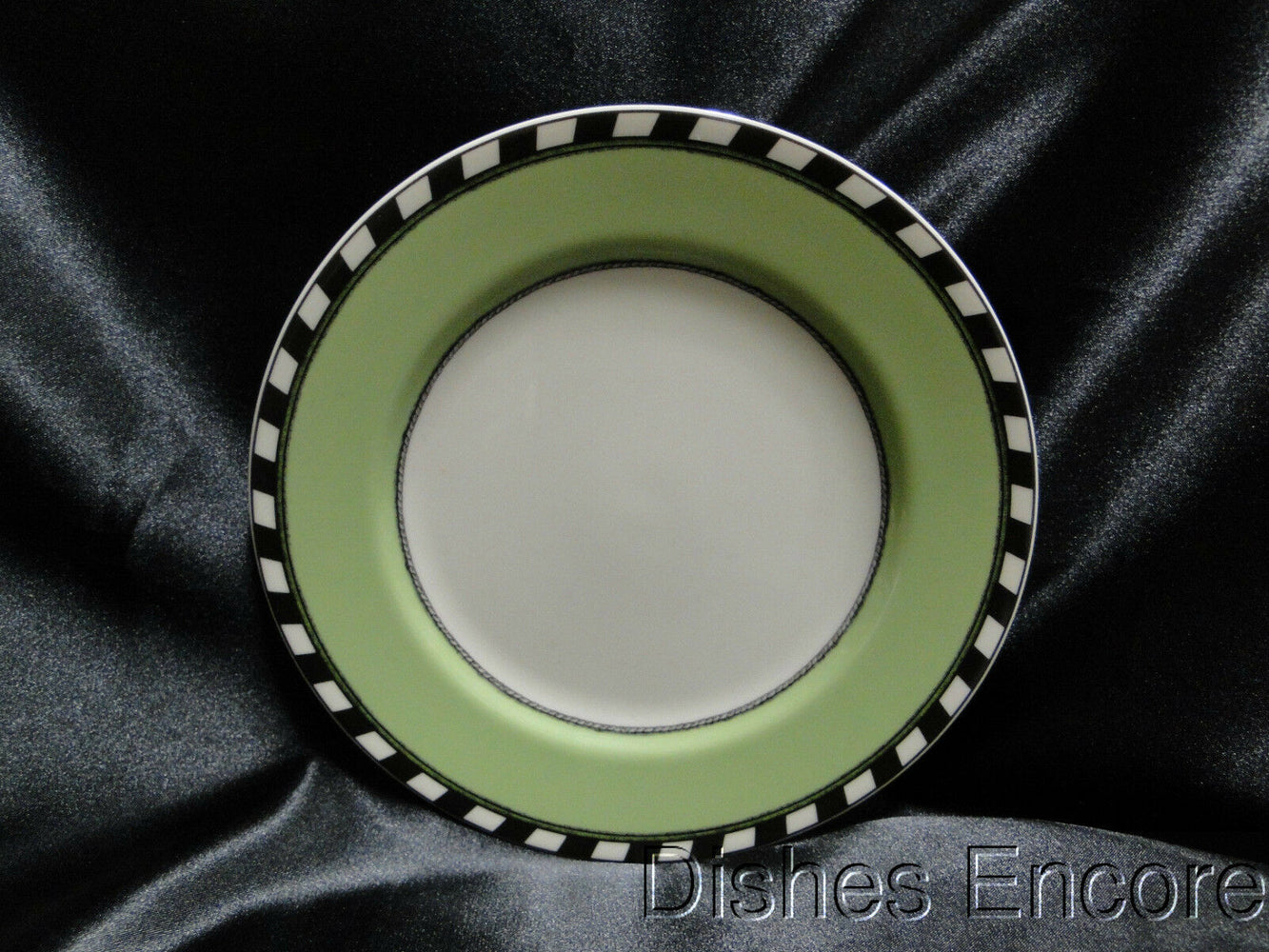 Swid Powell Drum Apple, Green Rim, Geoffrey Beene: Salad Plate (s), 7 3/4"