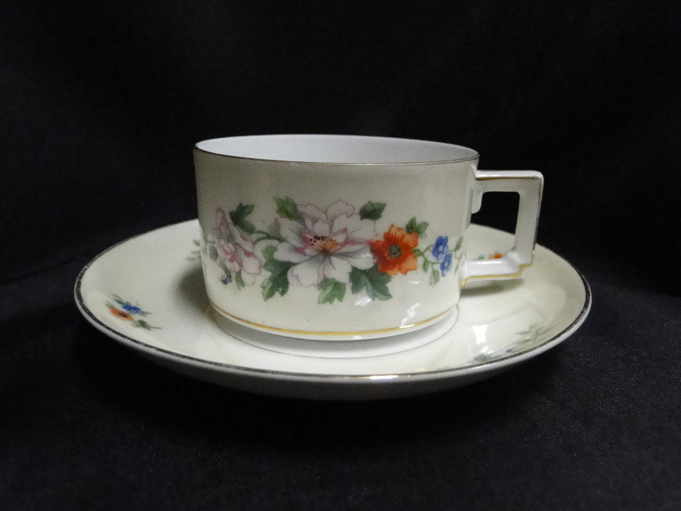 Heinrich Florals, Gold Trim: Square White Handle Cup & Saucer Set, 1 7/8"
