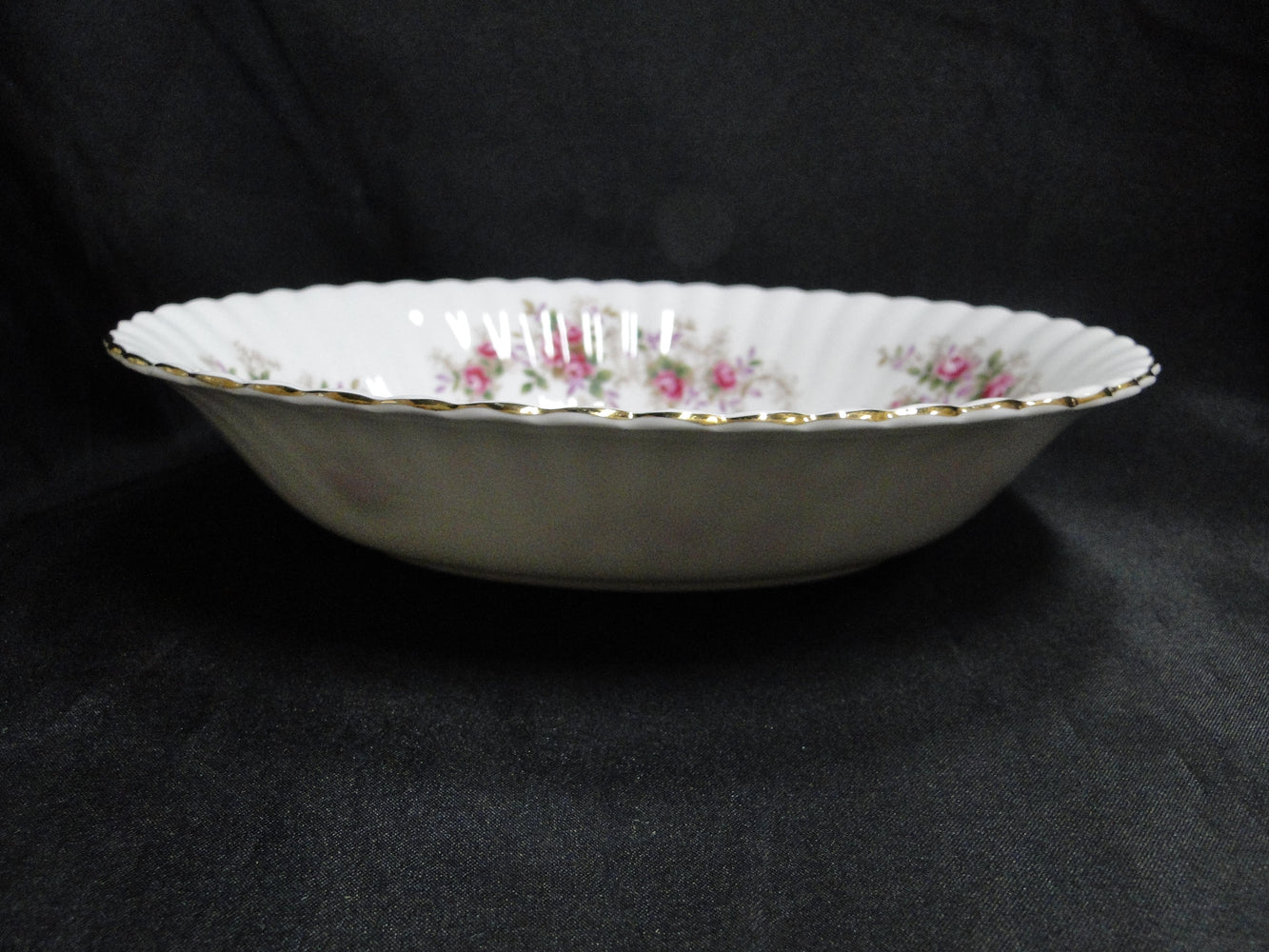 Royal Albert Lavender Rose, Pink, England: Oval Serving Bowl (s), 9 1/8"
