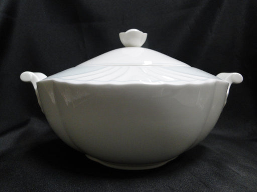 Villeroy & Boch Delta, Aqua Rim, White Fans: Round Covered Serving Bowl w/ Lid