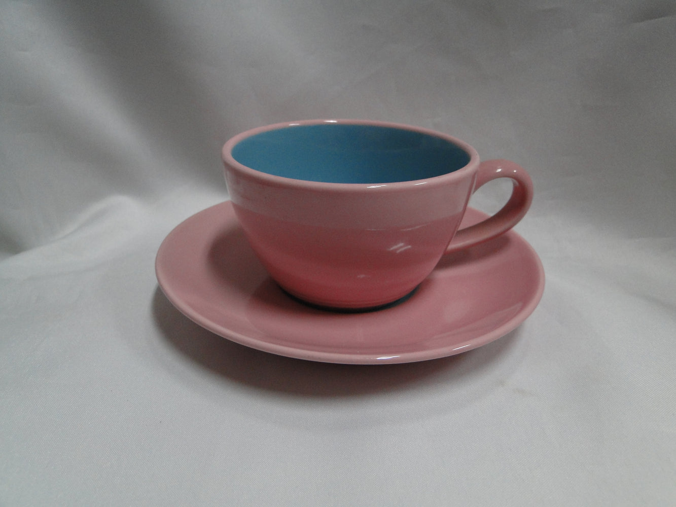 Lindt-Stymeist Colorways: Cup & Saucer Set, Turquoise & Pink, 2 1/4"