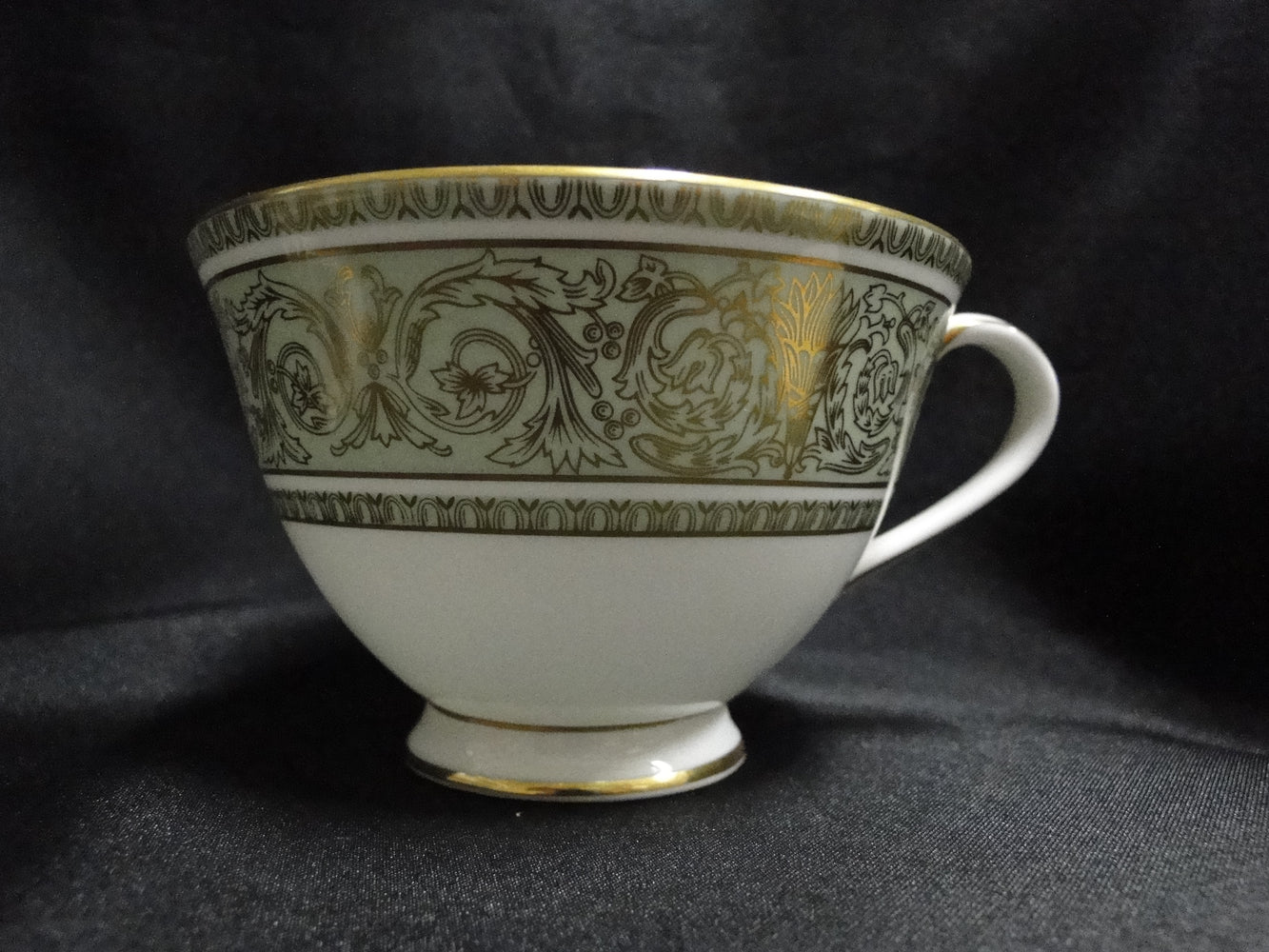 Royal Doulton English Renaissance, Green Scrolls: 2 1/2" Cup Only, No Saucer