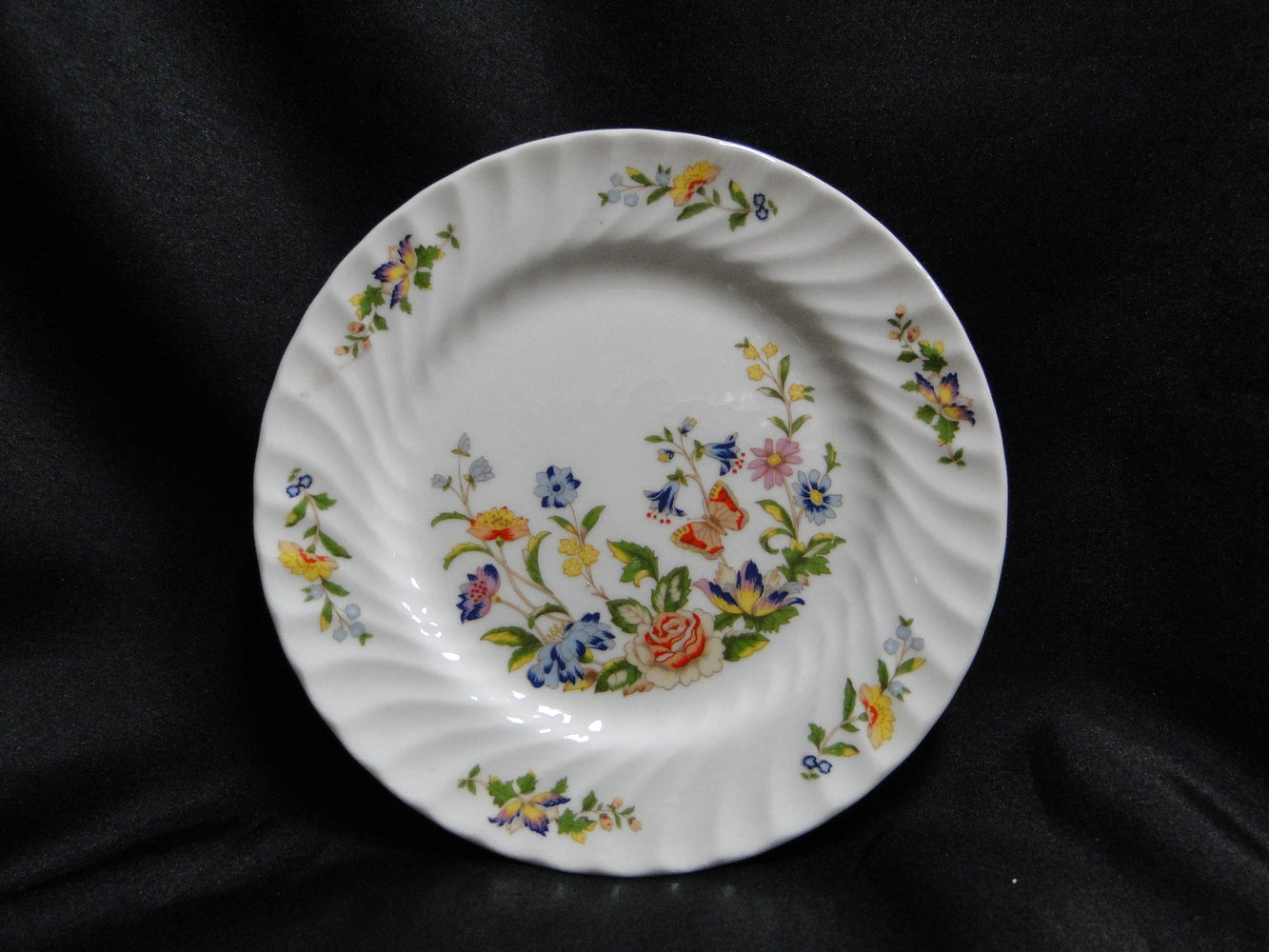 Aynsley Cottage Garden, Flowers & Butterfly: Bread Plate (s), 6 1/4"