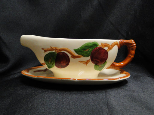 Franciscan Apple, USA: Gravy Boat w/ Attached Underplate