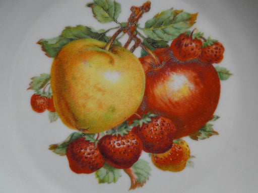 Bareuther BTH4 Fruit, Gold Trim: Apples & Strawberries Plate, 7 3/4", As Is