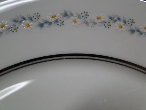 Oxford (Lenox) Holyoke, Daisies, Gray & Blue Leaves: Dinner Plate (s), 10 3/4"