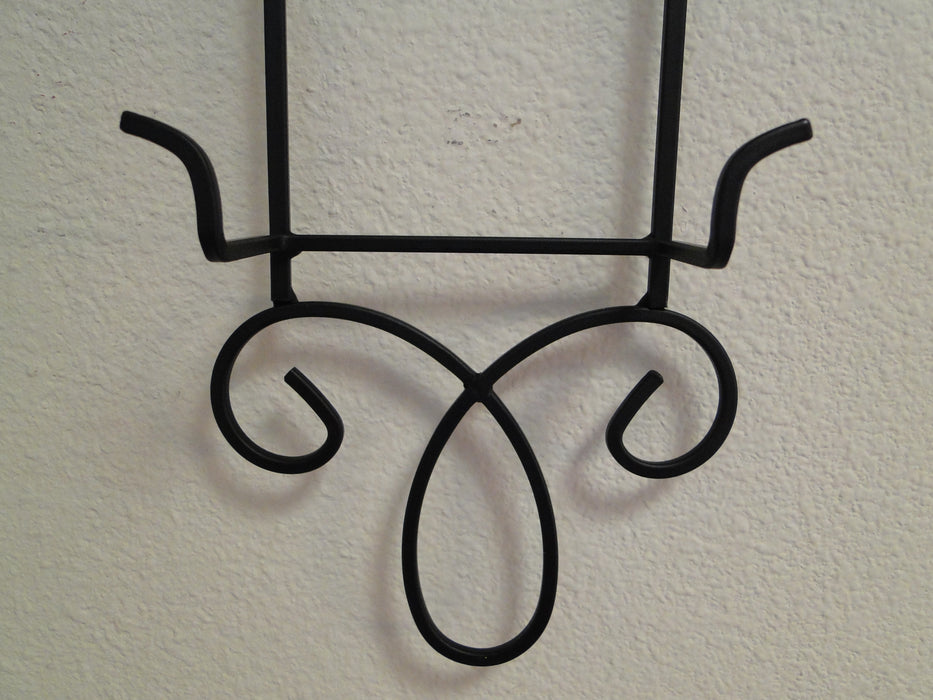 Tripar Augusta Vertical Black Display Rack for Two 6 1/2" - 8 1/4" Plates, 25"