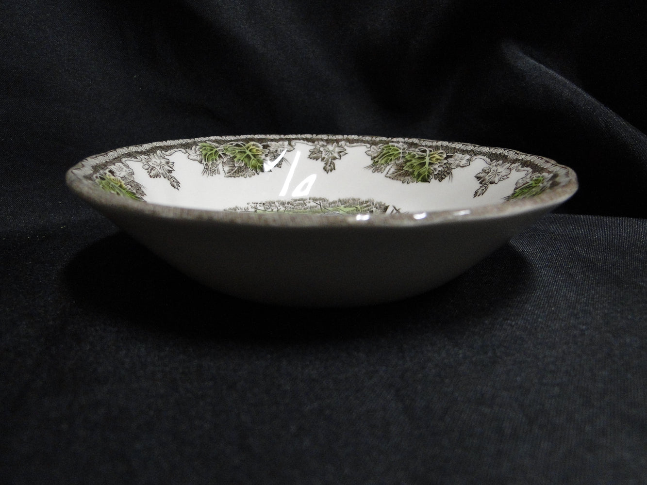 Johnson Brothers Friendly Village, England: Fruit / Dessert Bowl (s), 5"