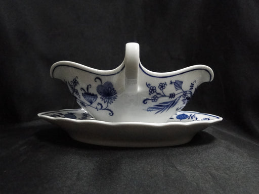Schaller / Winterling Bavaria Blue Onion: Gravy Boat w/ Attached Underplate