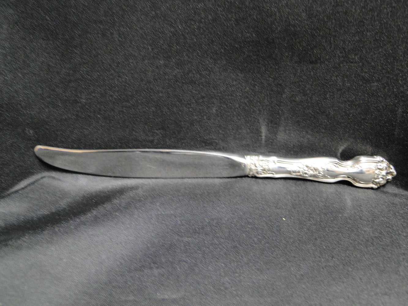 Wallace La Reine, Sterling, 1921: Luncheon Knife, 9"