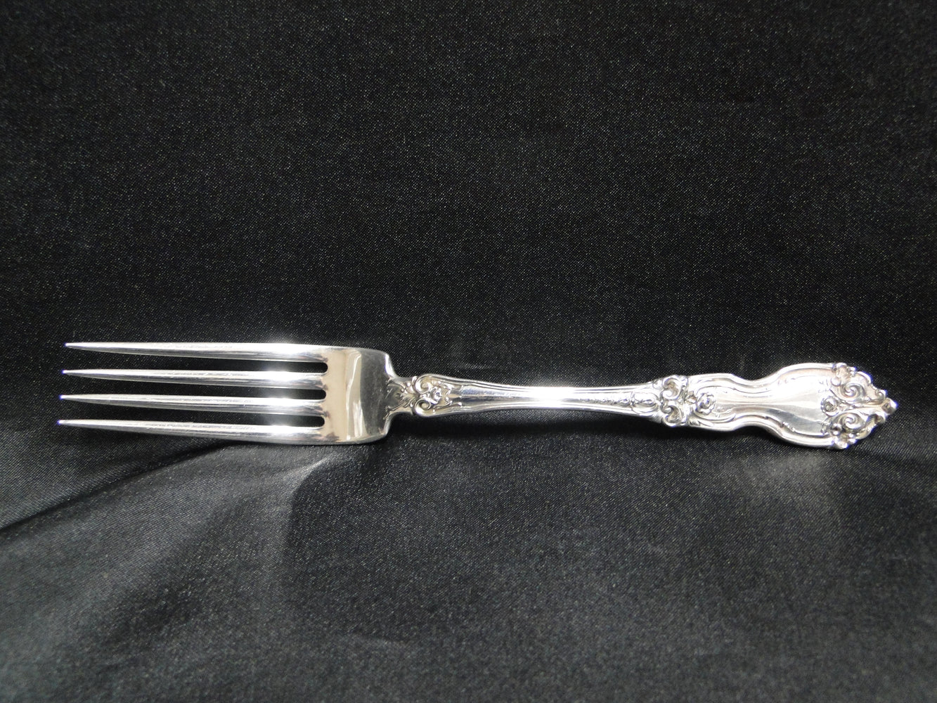 Wallace La Reine, Sterling, 1921: Luncheon Fork (s), 7"