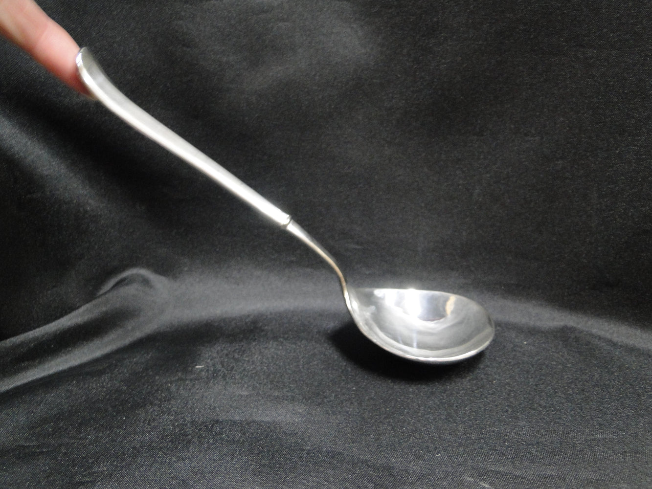 International Silver INS630 Silverplate Flatware: Gravy Ladle, 7 7/8"