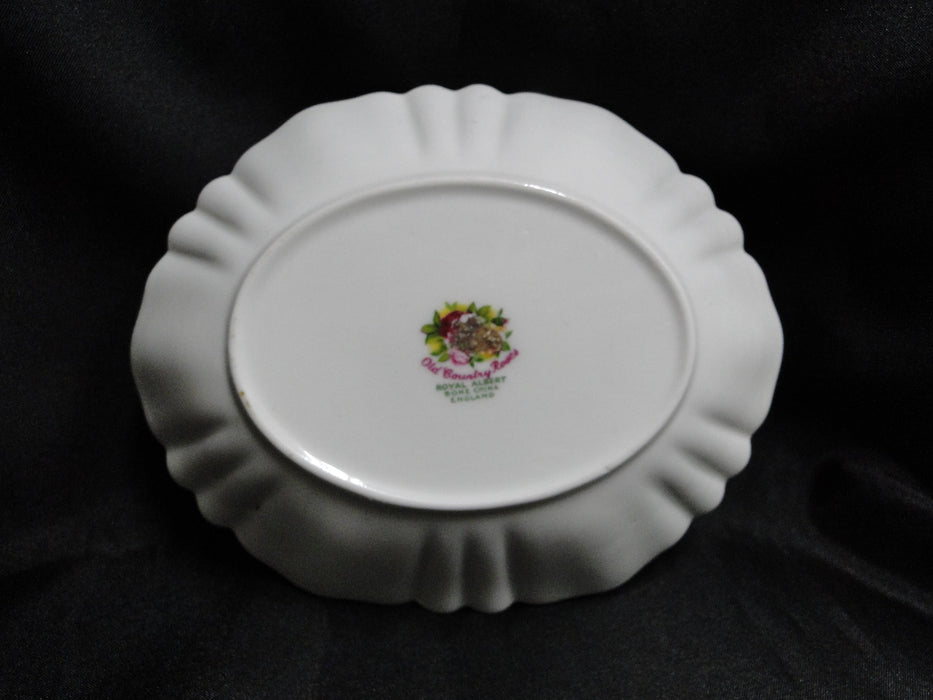 Royal Albert Old Country Roses, England: Oval Ribbed Sweet Meat Dish, 6"