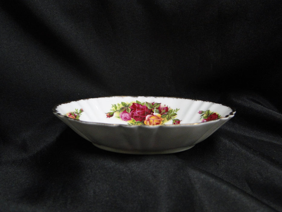 Royal Albert Old Country Roses, England: Oval Ribbed Sweet Meat Dish, 6"