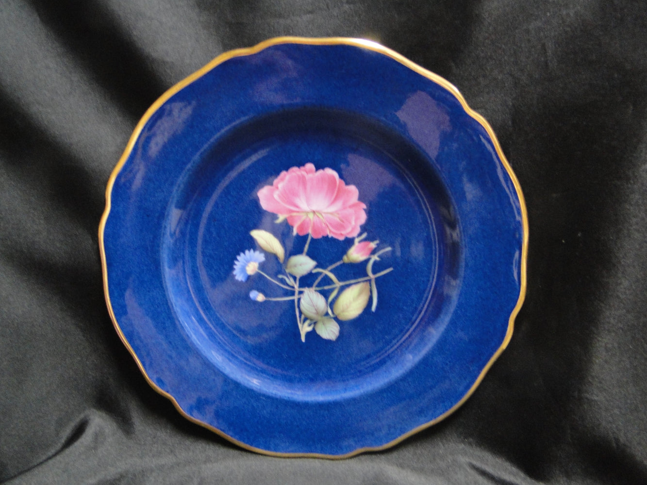 Spode Y3697, Blue, Flowers: Salad Plate, #10 Rose, 9 1/8"