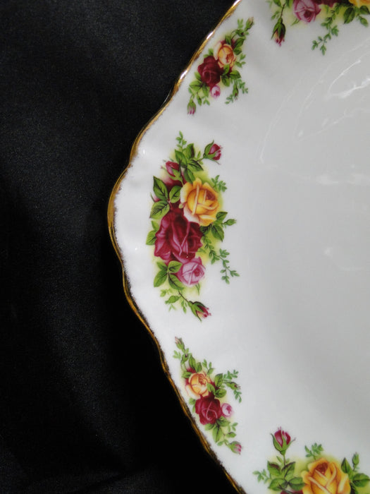 Royal Albert Old Country Roses: Round Handled Cake Plate, 12 1/4"