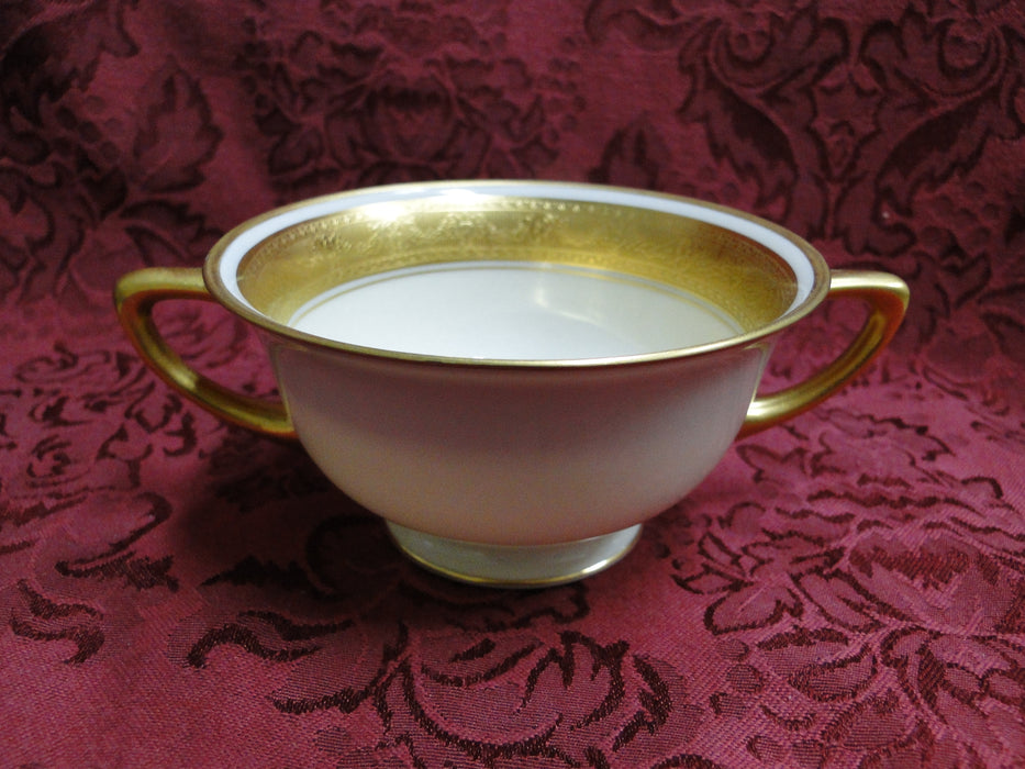 Pickard / Heinrich Pic67, Encrusted Gold Urns & Flowers: Bouillon Soup & Saucer