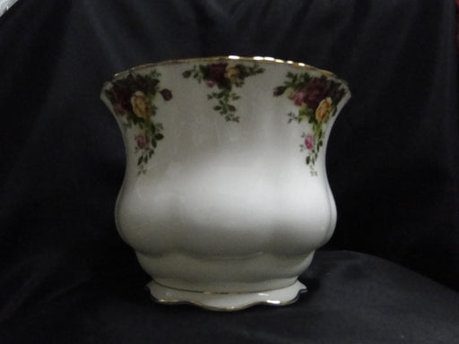 Royal Albert Old Country Roses: Planter, 8 1/4" x 6 1/2" Tall