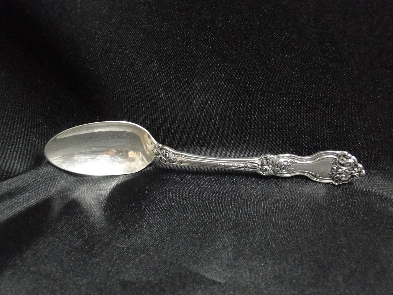 Wallace La Reine, Sterling, 1921: Teaspoon (s), 6" Long