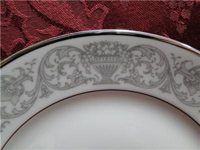 Rosenthal Leonardo, Grey Scrolls & Urns: Bread Plate (s), 6 1/4"